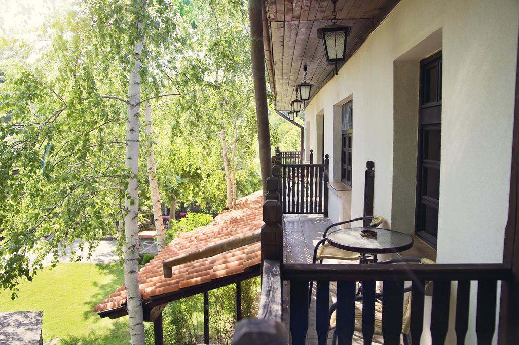 Family Hotel Fenerite Gabrovo Kültér fotó